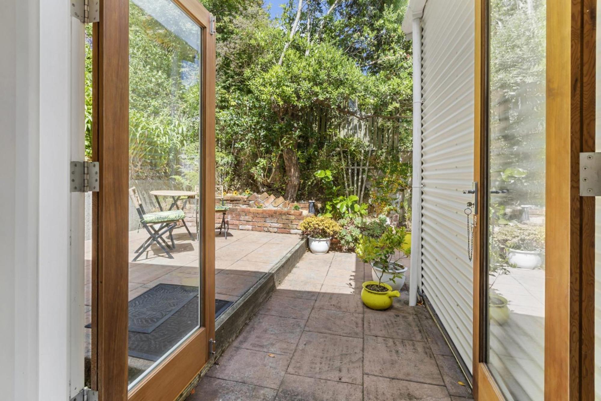 Peaceful & Private City Cottage With Carparks Wellington Eksteriør billede